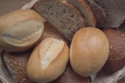 Carboidrato em excesso faz mal? Nutricionista explica função do nutriente e desmente mitos