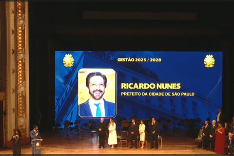 Ricardo Nunes tomou posse para segundo mandato como prefeito de São Paulo, ontem, dia primeiro de janeiro.